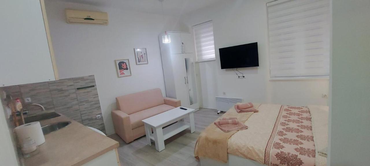 Zeleni Venac Studio & Apartment Belgrad Exterior foto